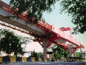 balanced cantilever segmental launching gantry